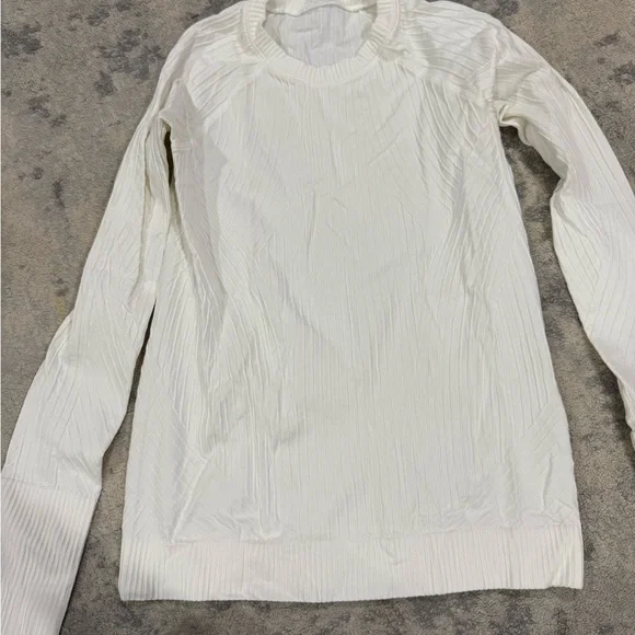 Lululemon Rest Less Pullover - Picture 4 of 5